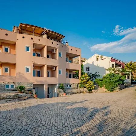 Apartamento Melandura-1 By Interhome