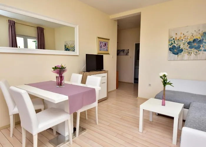 Appartement Melandura-1 By Interhome
